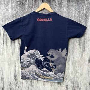 Vintage Style Godzilla Hokusai Wave T-Shirt Japan Toho Licensed Medium (Fits YL)
